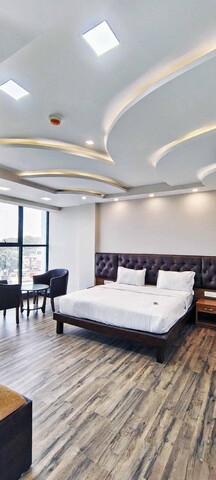 Hotel Iris Grand