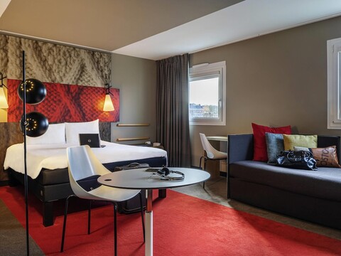 이비스 낭테르 라 데팡스