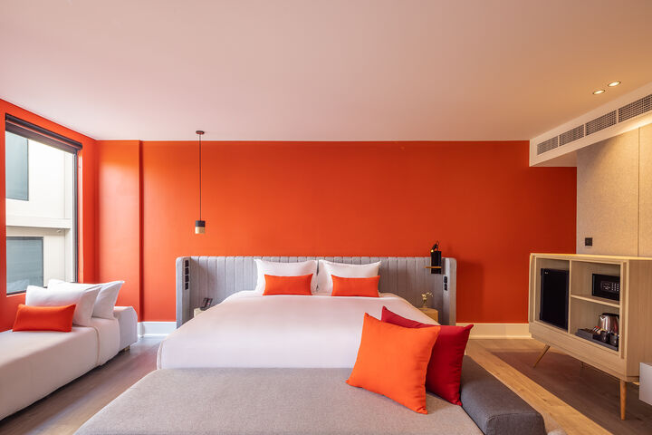 room detail thumbnail 1