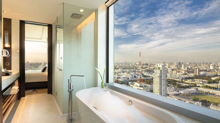 room detail thumbnail 2