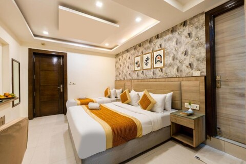 Hotel Merry Gold - 1 Minute From New Delhi Station
