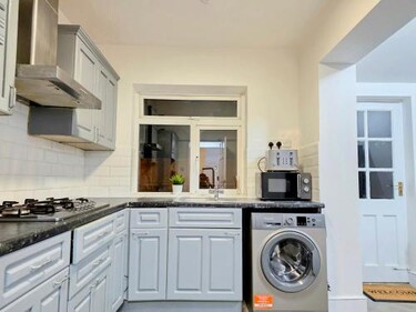 Private Rooms Near Canary Wharf
