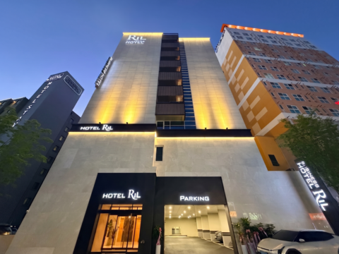 광주 상무 호텔 릴(Hotel RIL, 구 럭셔리호텔)