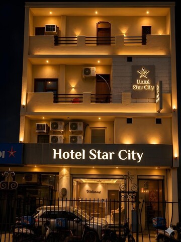 Hotel Star City Near Terminal T3 Airport & Aerocity