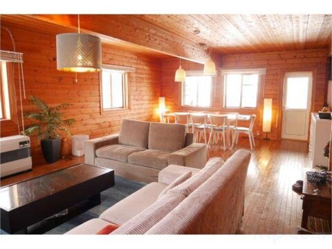 Niseko Forest Villa - Cottage with Sauna and Golf