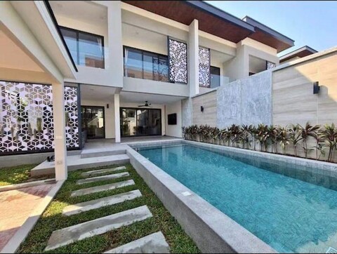 Thai Home Jomtien Deluxe3B Villa