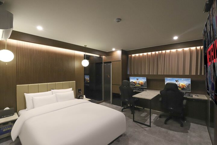 room detail thumbnail 0