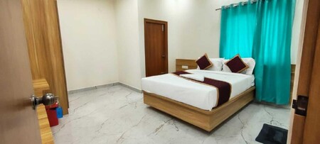 VK Boarding and Lodging Electronic City