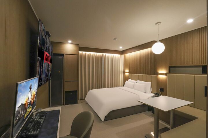room detail thumbnail 0