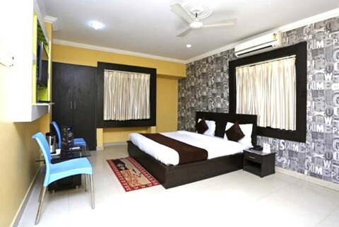 Hotel Sai Sandpiper near Sea Beach 