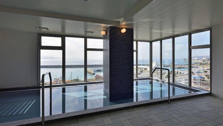 Green Rich Hotel Okinawa Nago (Artificial Hot Spring Futamata Yunohana) 대표 이미지