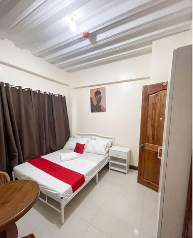 RedDoorz at Basubas Manor 