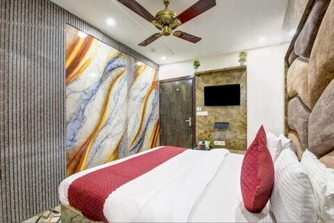 Hotel PG International