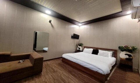 FabHotel Blest Inn