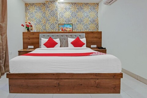 Hotel O Avi Suites