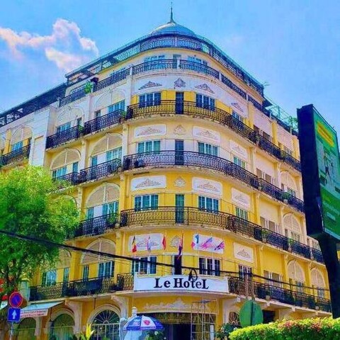 Le Grand Palais Hotel