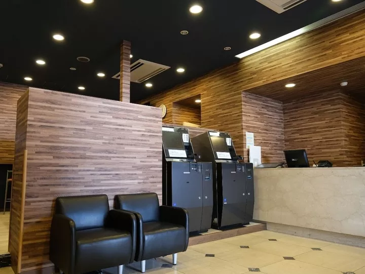 Swanky Hotel Otomo