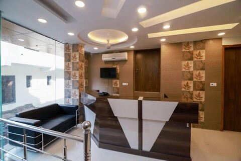 Hotel O SRV palace