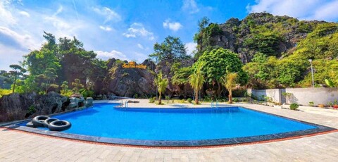 Sunrise Valley Retreat