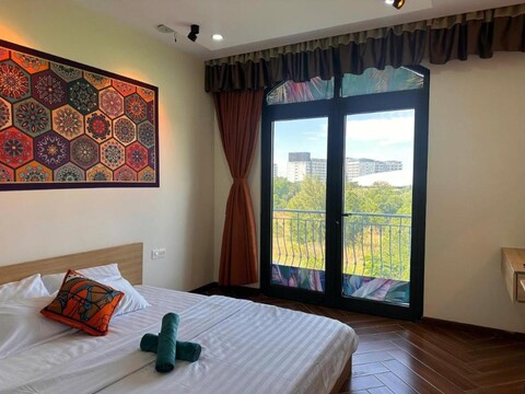 Hermes Homestay IHG Spa