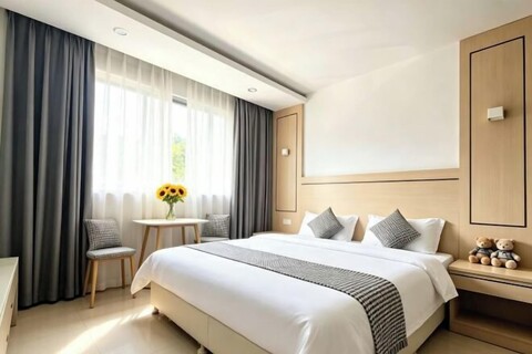 Longxiang Hotel