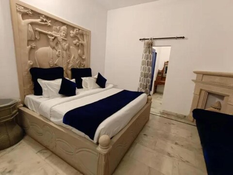 FabHotel Prime Harpalsar Heritage Haveli