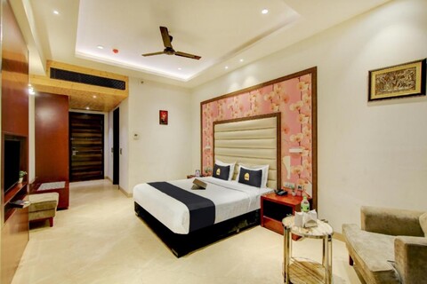 Super Townhouse Oak Hotel C Pearls