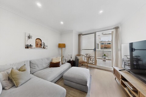 Bright 1-Bed Apartment in Neutral Bay