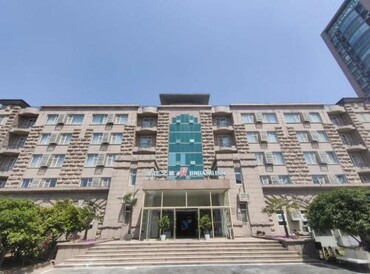 진장 인 칭다오 인터내셔널 익스비션 센터 하이얼 로드