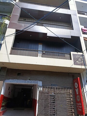 Hotel O KL khari Near Ashram Mein Metro