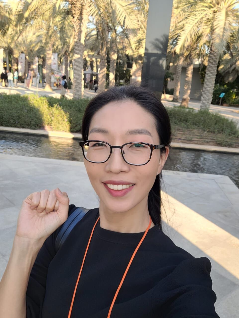 아부다비 안내자 리아