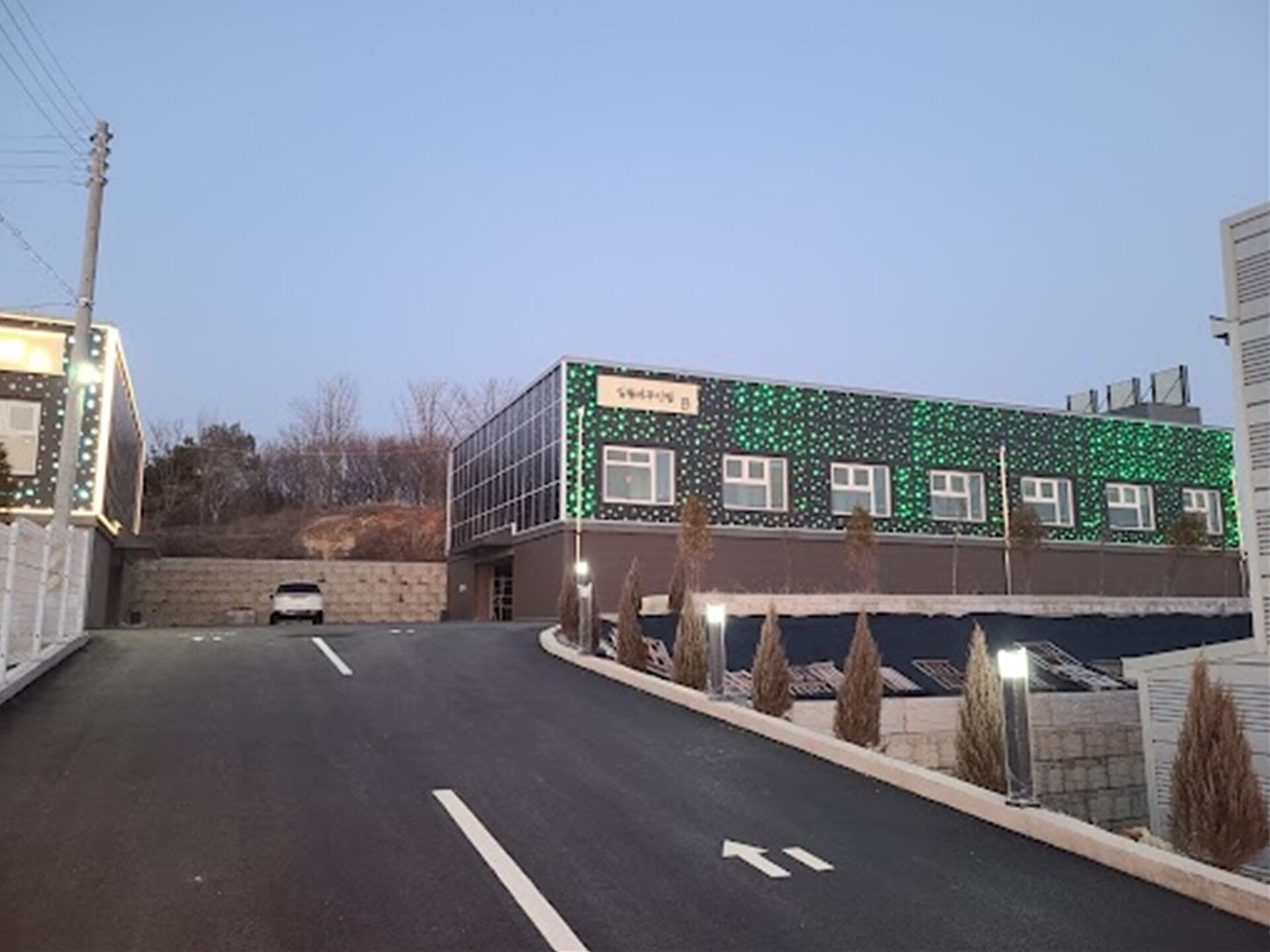 부여 일월에 무인텔 외관