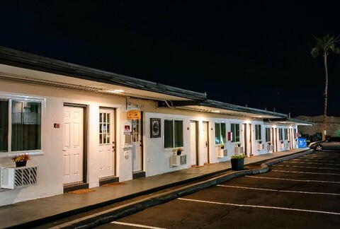 Nirvana Hotel 