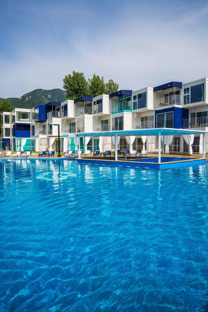 Parotia Hotel-i