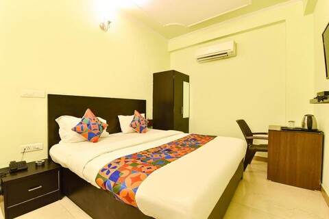 FabHotel Raghukul