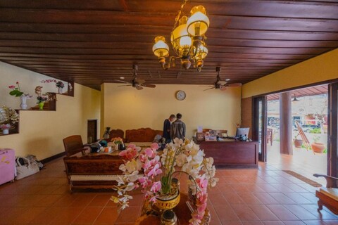 Bualuang Hotel