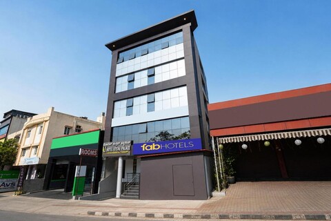 FabHotel Utsav Palace Inn - RR nagar