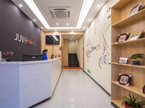 Junyi Hotel (Yangzhou Dongguan Street Store)
