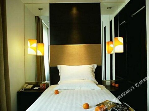 Shanghai Miaohua Hotel