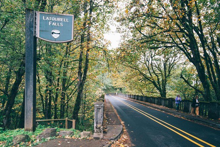 Multnomah Falls 및 Columbia River Gorge Waterfalls 투어 아침-i