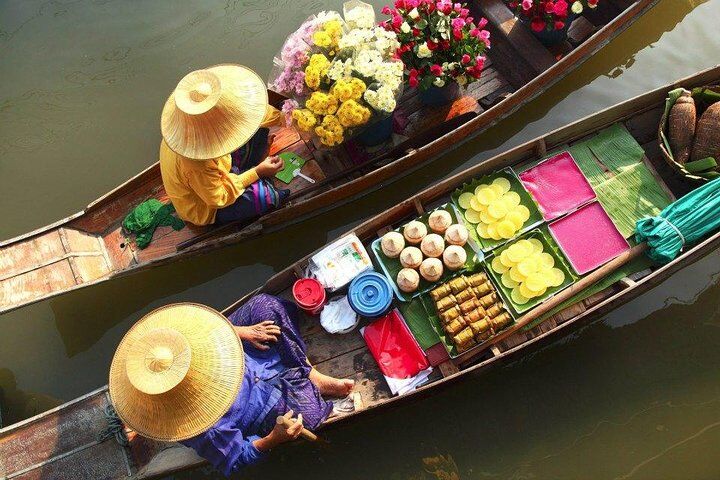 방콕에서 출발하는 Damnern Saduak Floating Market, Grand Palace 및 Wat Phra Keo Tour