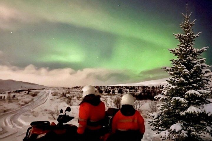 레이크예비크에서 Northern Lights ATV Quad Adventure