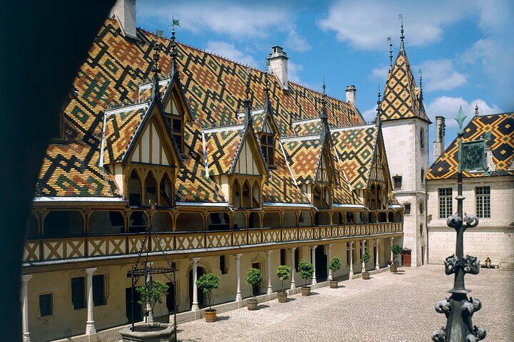 코트 드 뉘 (Côte de Nuits), 코트 드 콩 (Côte de Beaune) 포도원 및 본 (Beaune) 역사 지구 소그룹 하루 종일 투어-i