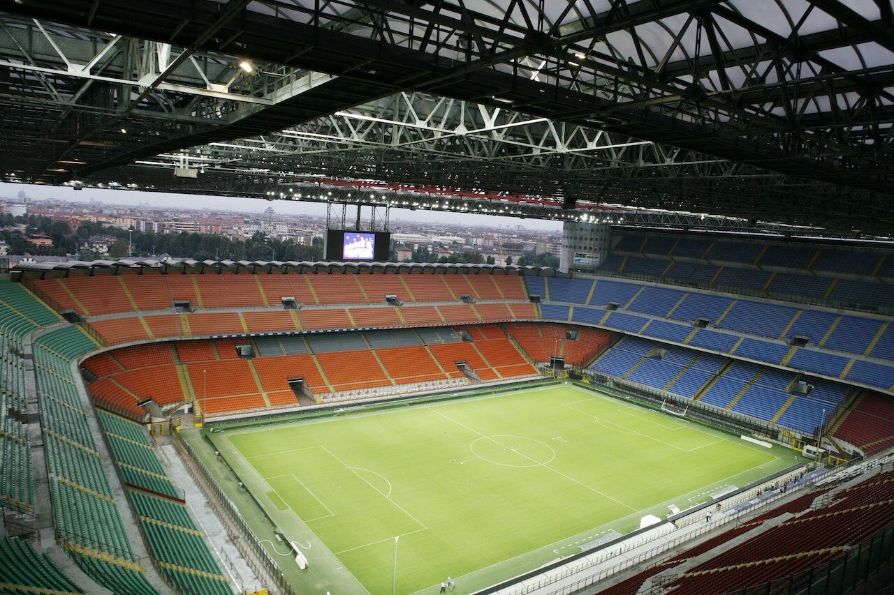 산 시로 스타디움 셀프 투어 - 출입구 지정 입장