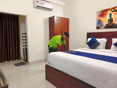 HOTEL SHYAMSUNDAR PURI