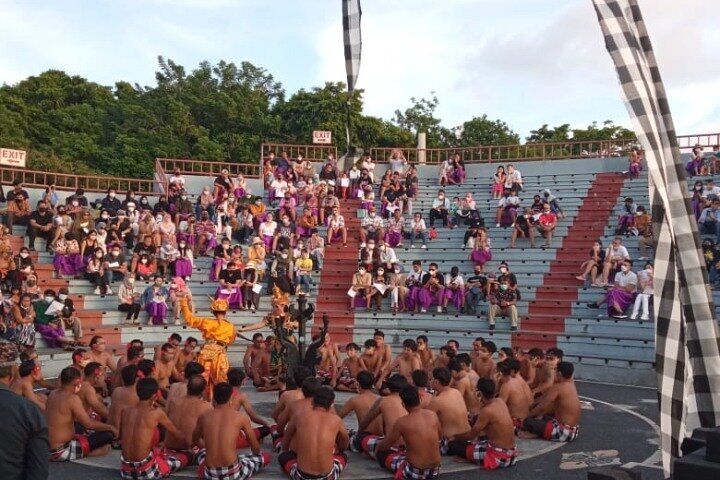올 인클루시브 Kecak Dance 및 Uluwatu Temple 입장권