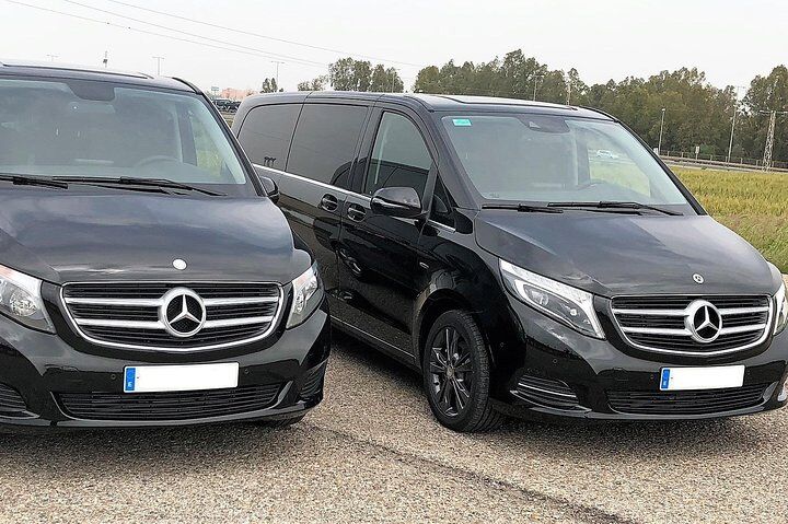 세비야에서 그라나다까지 미니 밴으로 왕복 이동