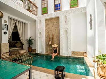 Riad Larbi Khalis