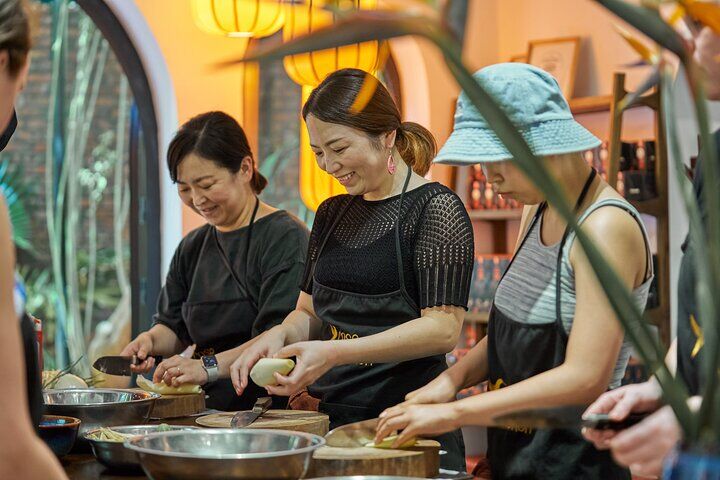 하노이 요리 수업 : 문화, 지역 시장 및 의미 CSR 영향