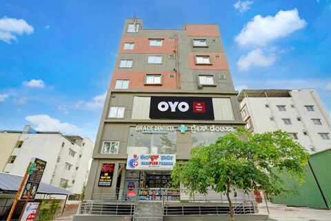 Hotel O SM Happy Stay ROOMS
